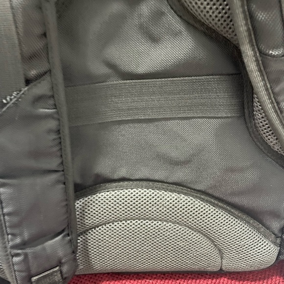 Samsonite Back Packwith Laptop/ Tablet Pocket - Picture 4 of 12